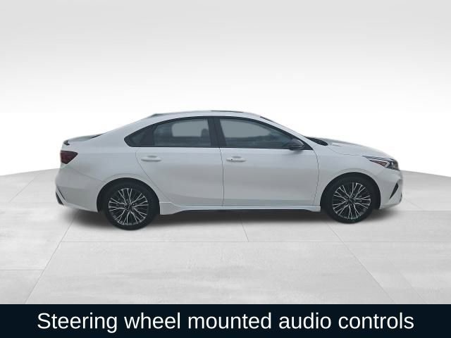 Used 2024 Kia Forte GT-Line w/ GT-Line Premium Package image 7