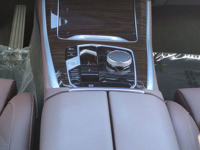 Used 2024 BMW X5 sDrive40i w/ Parking Assistance Package image 19