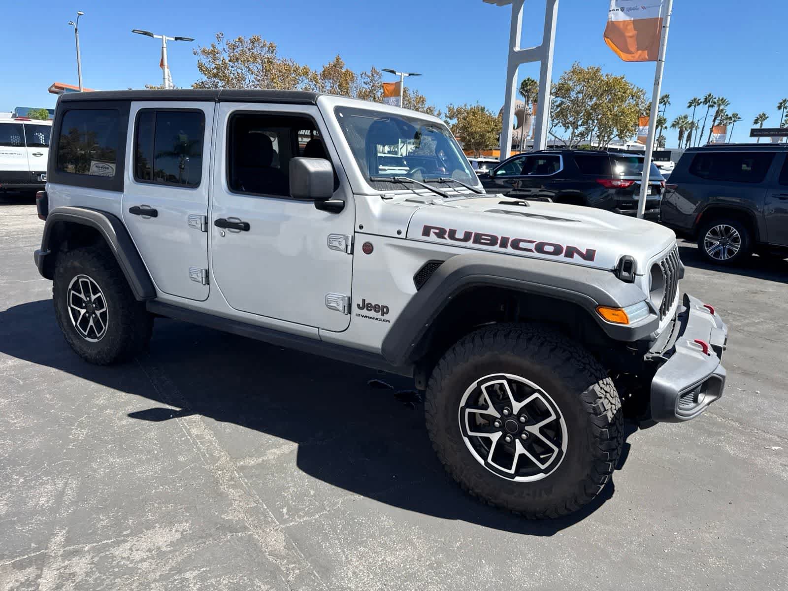 Used 2024 Jeep Wrangler Unlimited Rubicon AWD/4WD image 7