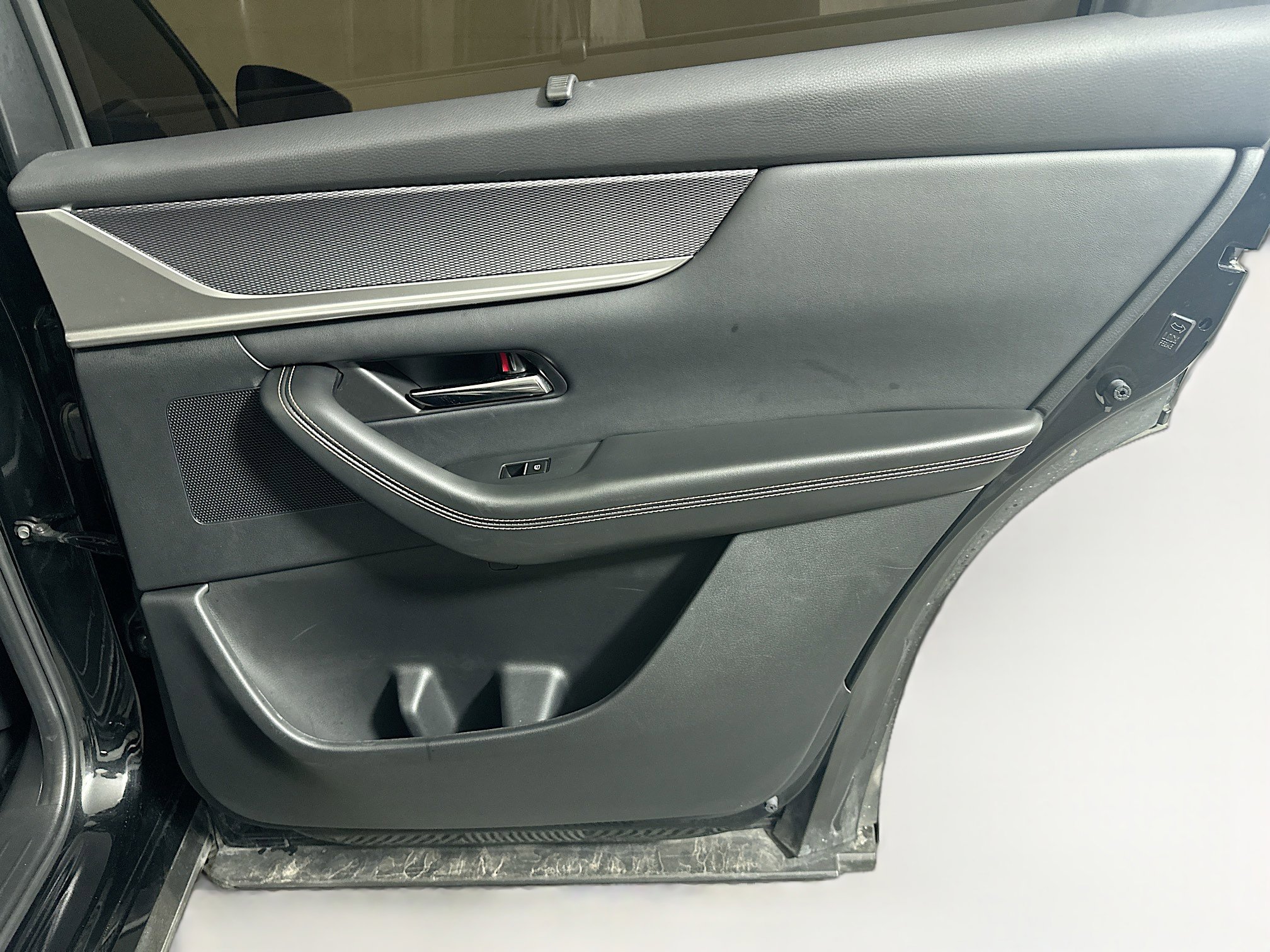 Used 2025 MAZDA CX-90 3.3 Turbo w/ Preferred Package image 34