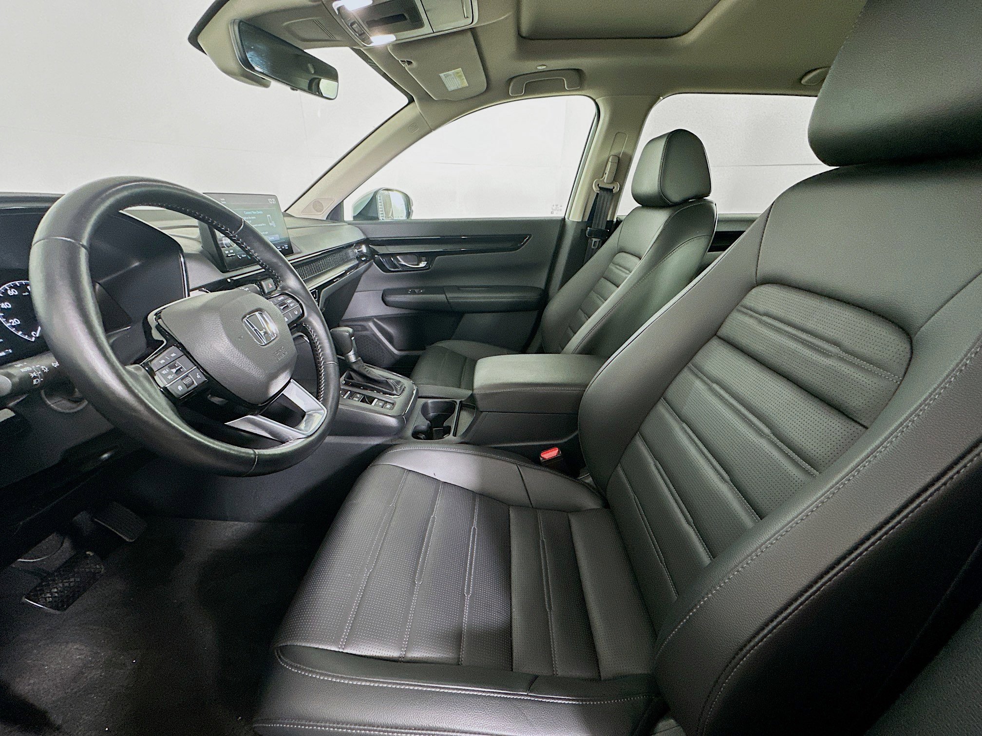 Used 2025 Honda CR-V EX-L image 13