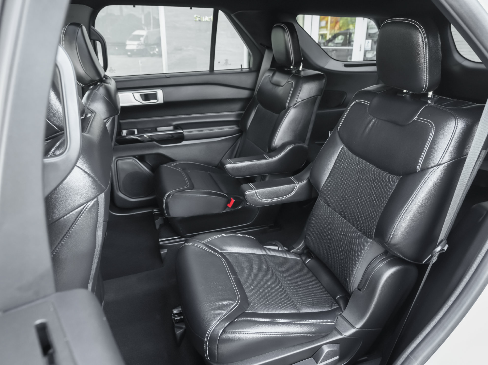 Used 2023 Ford Explorer ST w/ Equipment Group 401A AWD/4WD image 7