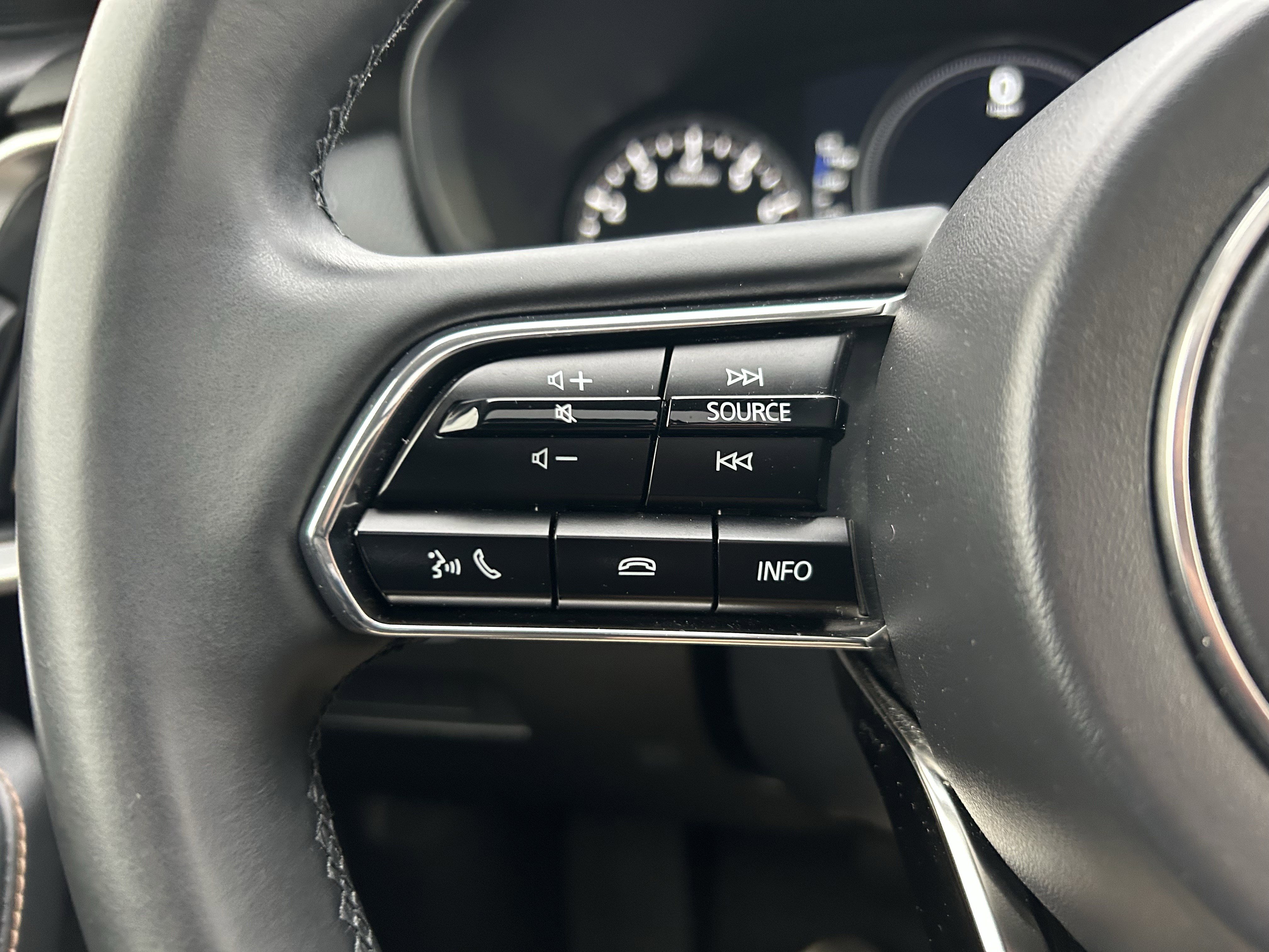 Used 2024 MAZDA CX-90 3.3 Turbo w/ Preferred Plus image 27