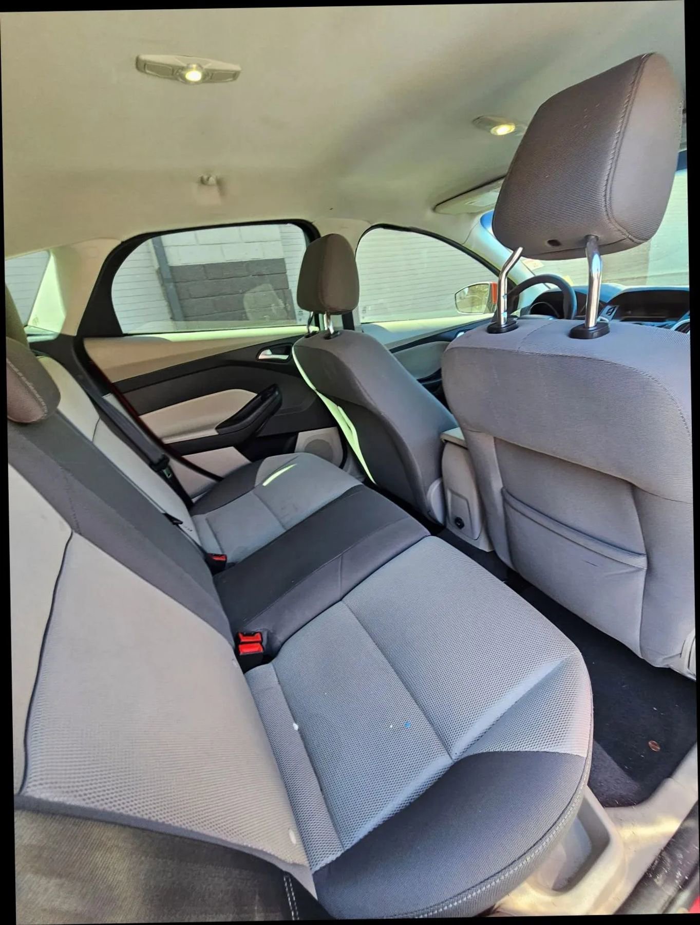 Used 2012 Ford Focus SE image 18