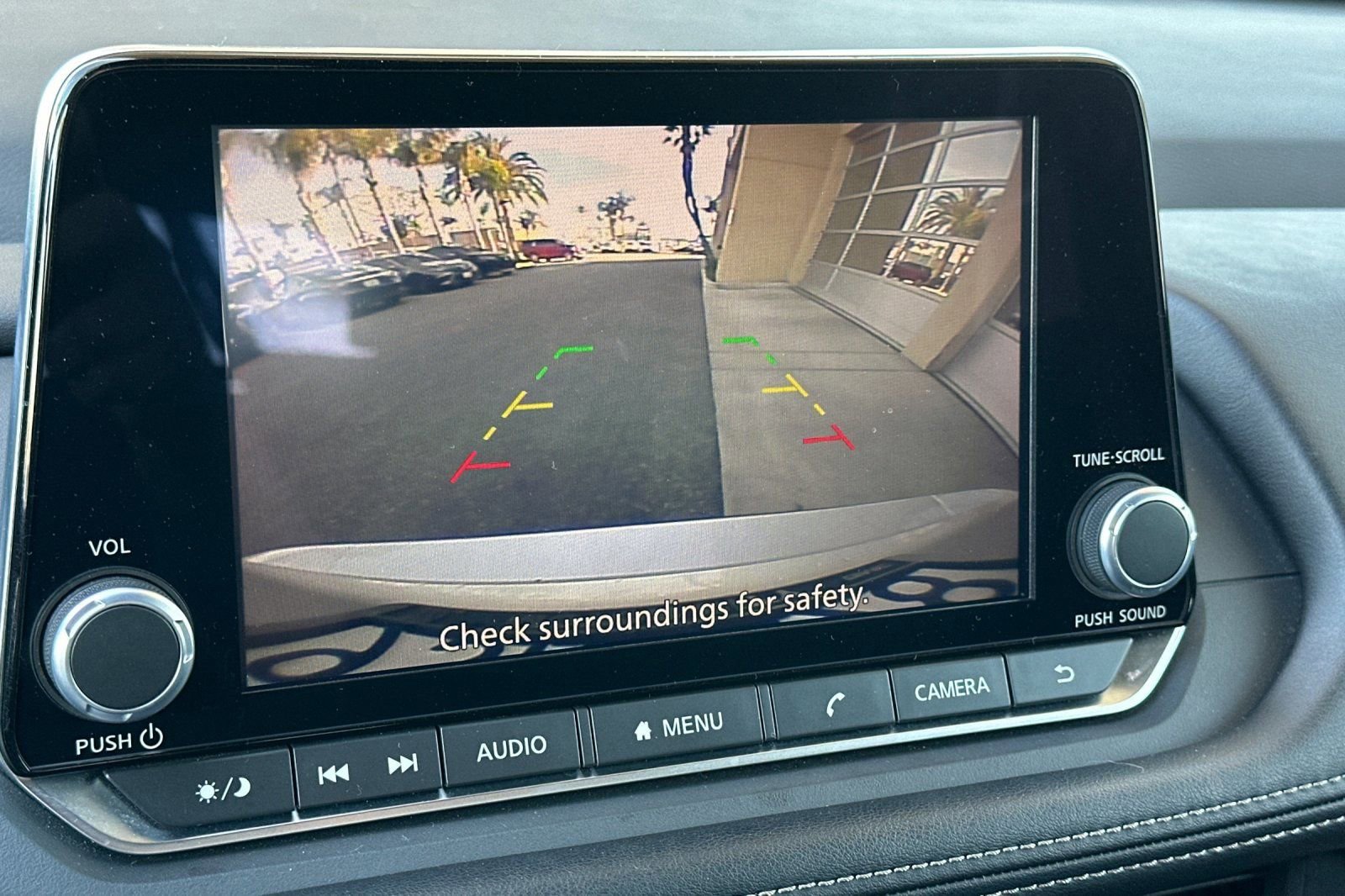 Used 2025 Nissan Rogue SV image 20