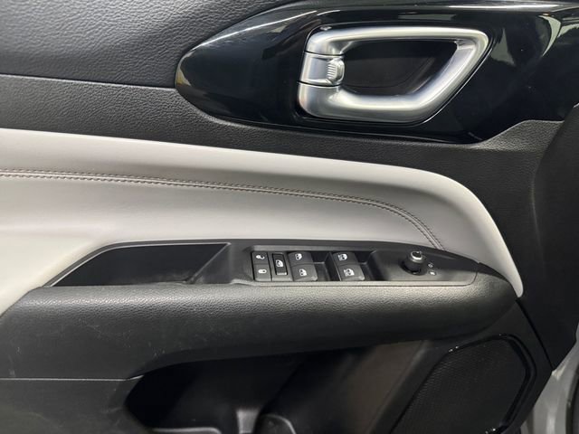 Used 2022 Jeep Compass Limited image 27