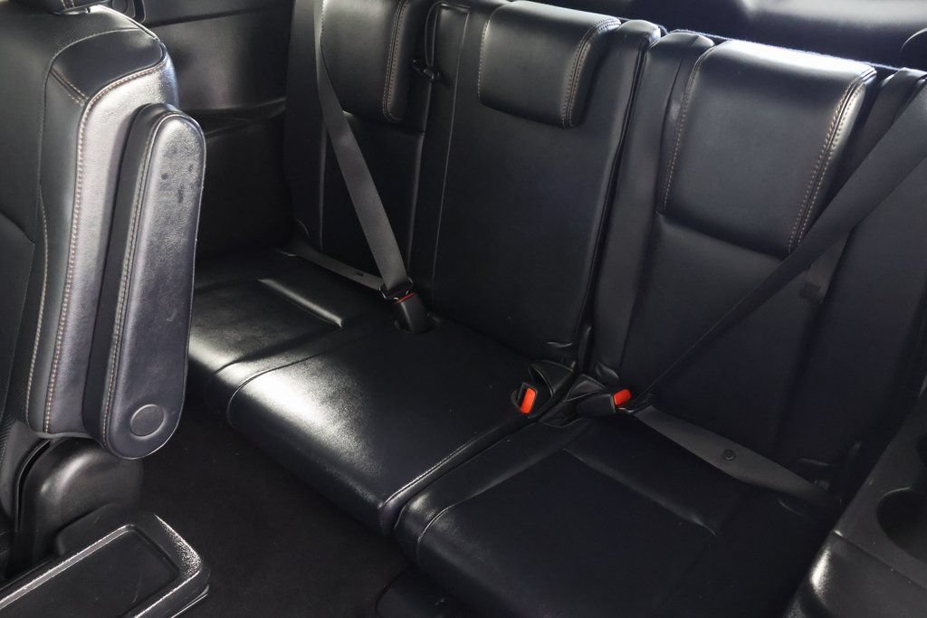 Used 2017 Toyota Highlander Limited w/ Carpet Mat Package AWD/4WD image 12