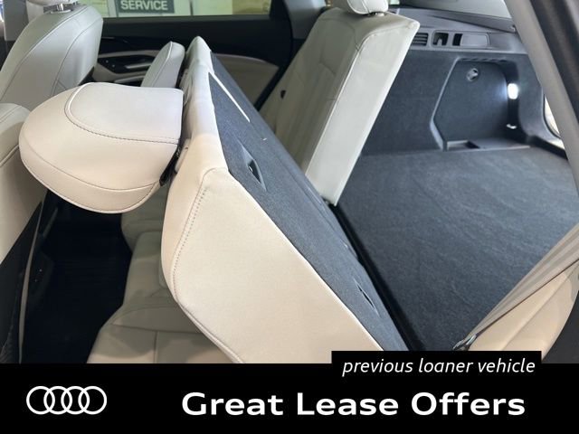 Used 2025 Audi Q5 Premium w/ Convenience Package AWD/4WD image 16