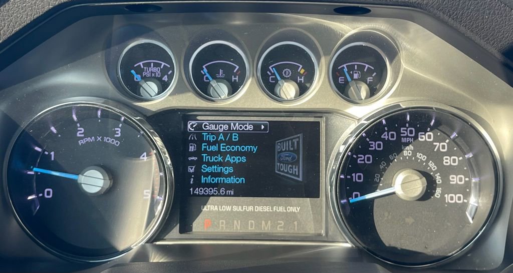 Used 2015 Ford F250 Platinum w/ FX4 Off-Road Package AWD/4WD image 23