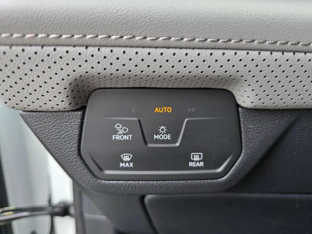 New 2026 Volkswagen Atlas Peak Edition AWD/4WD image 25