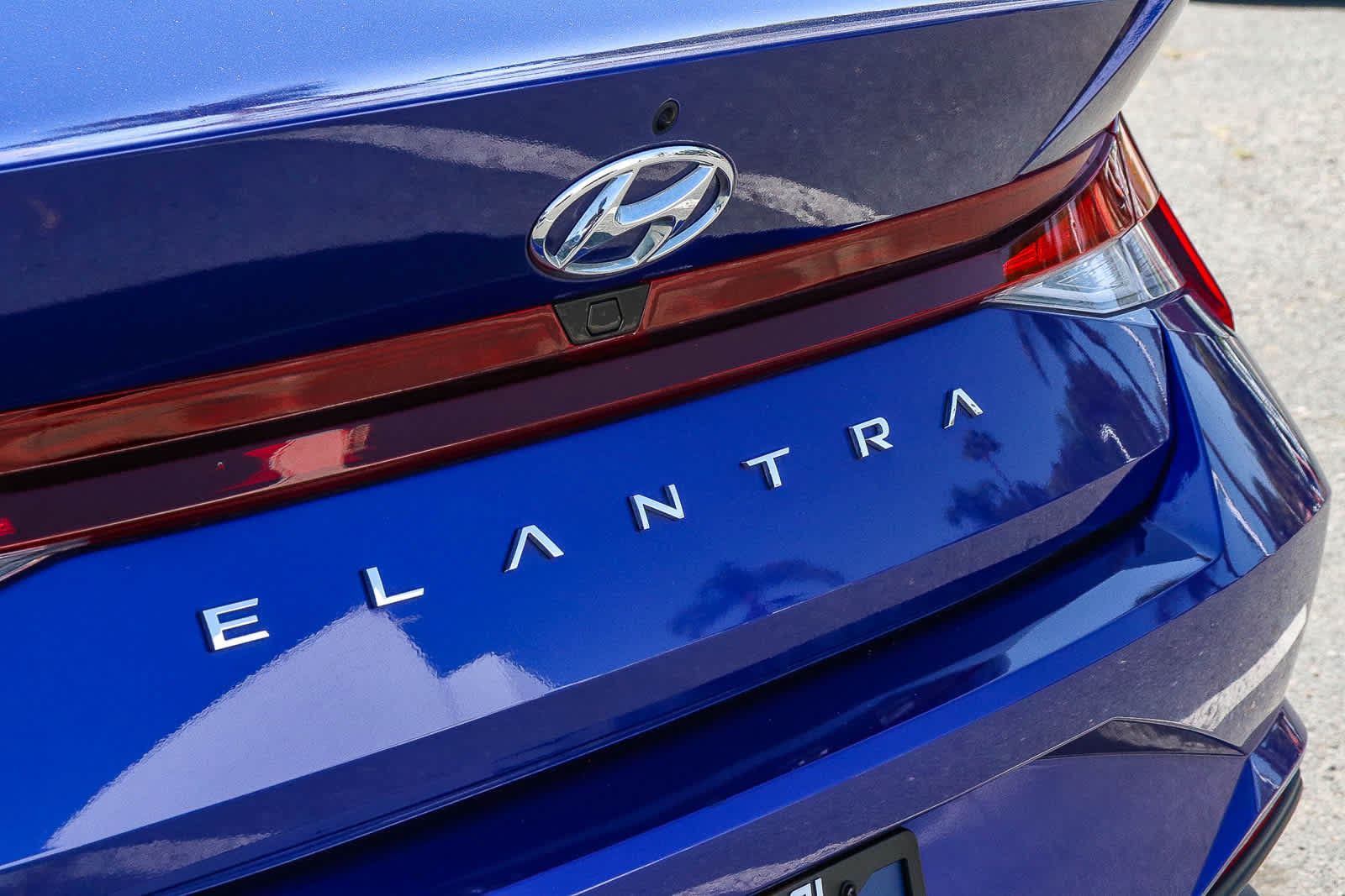 Used 2023 Hyundai Elantra SEL FWD image 12