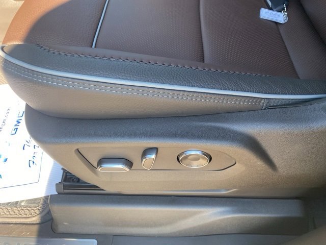 New 2026 GMC Sierra 1500 Denali w/ Denali Reserve Package image 18