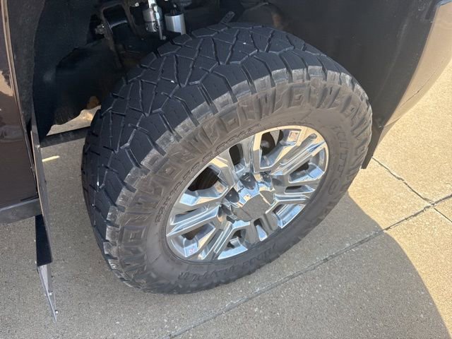 Used 2019 Chevrolet Silverado 2500 High Country AWD/4WD image 25