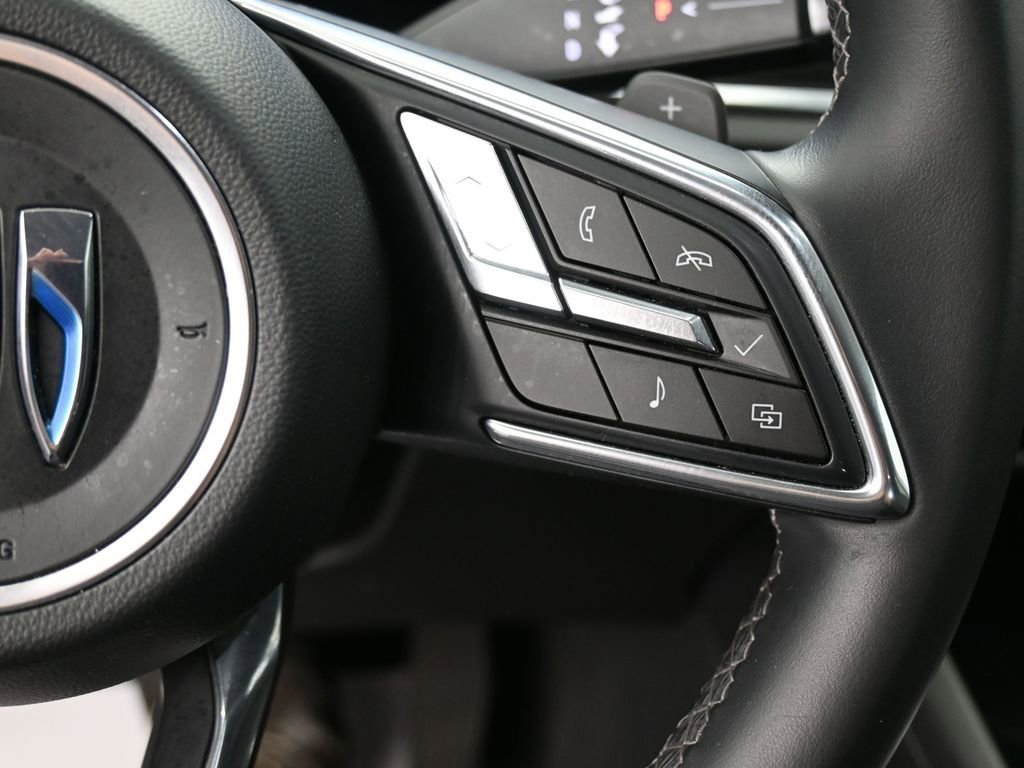 Used 2024 Buick Envision Preferred AWD/4WD image 39
