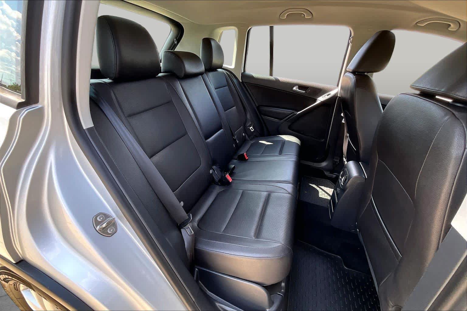 Used 2016 Volkswagen Tiguan S FWD image 14