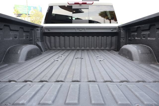 Used 2023 GMC Sierra 3500 SLT w/ SLT Premium Package AWD/4WD image 22