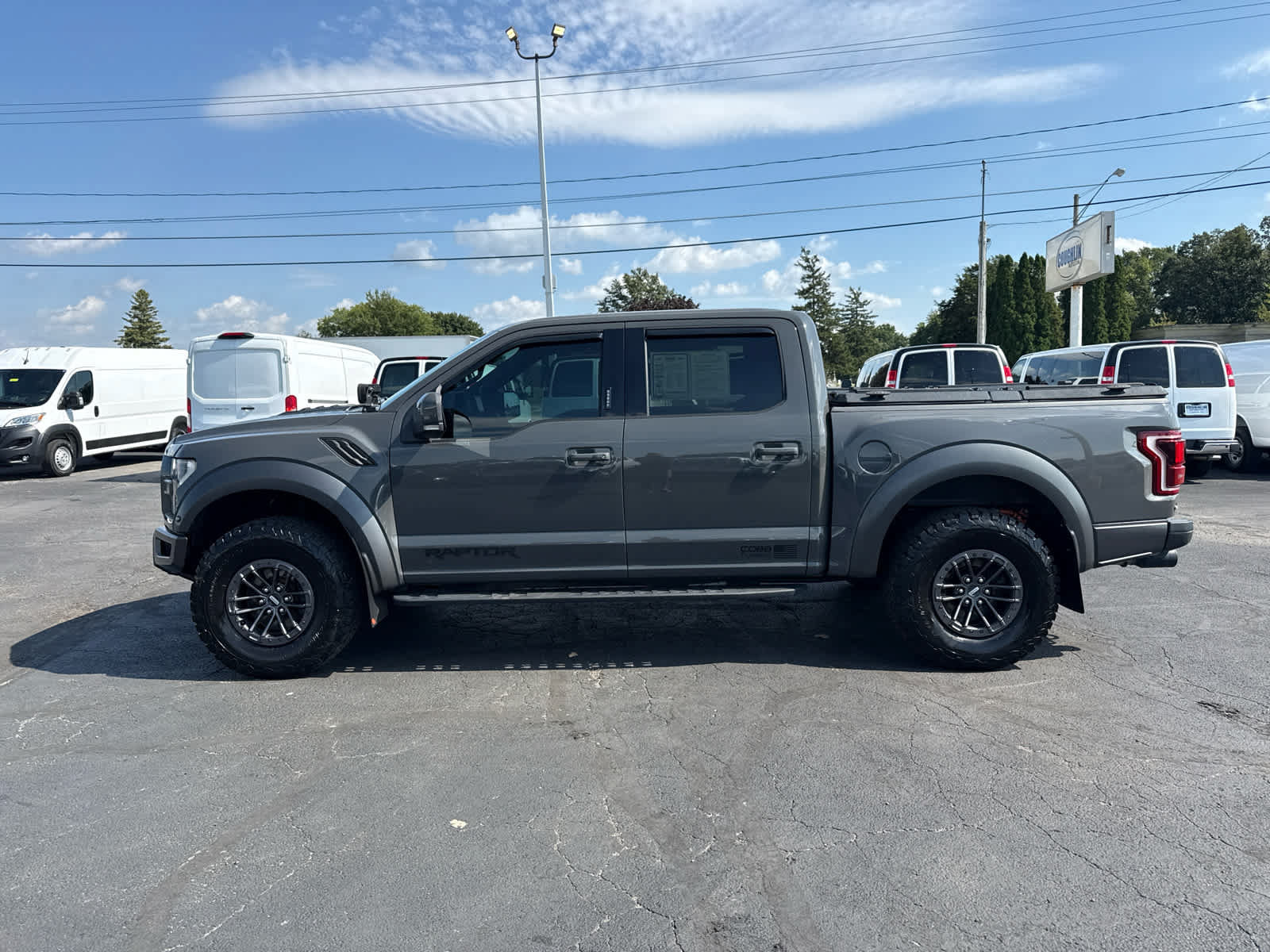 Used 2020 Ford F150 Raptor w/ Equipment Group 802A Luxury AWD/4WD image 2