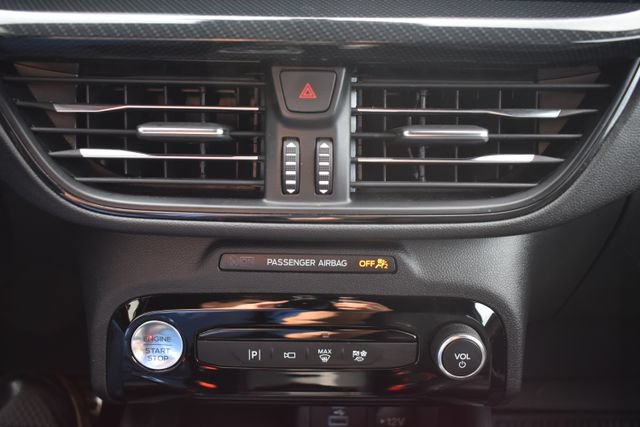 Used 2023 Ford Escape ST-Line Elite w/ Premium Technology Package AWD/4WD image 34