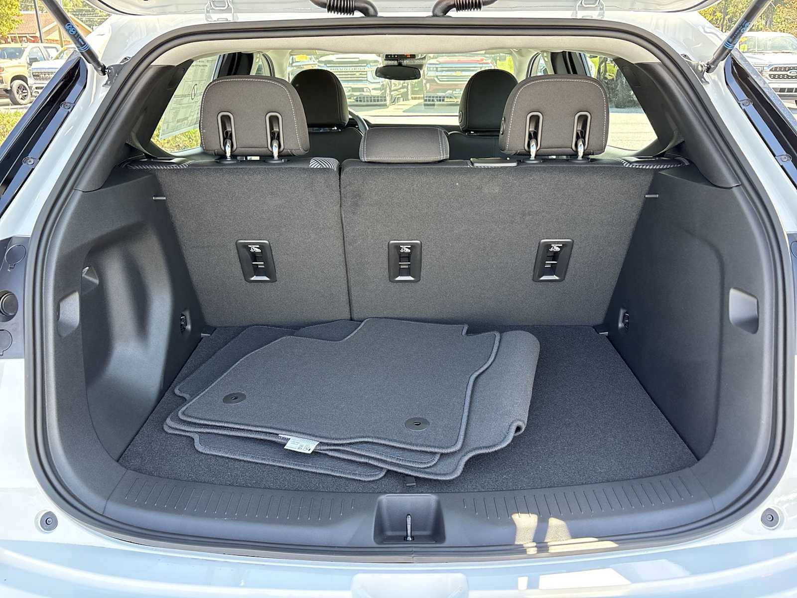 New 2027 Chevrolet Bolt LT FWD image 24