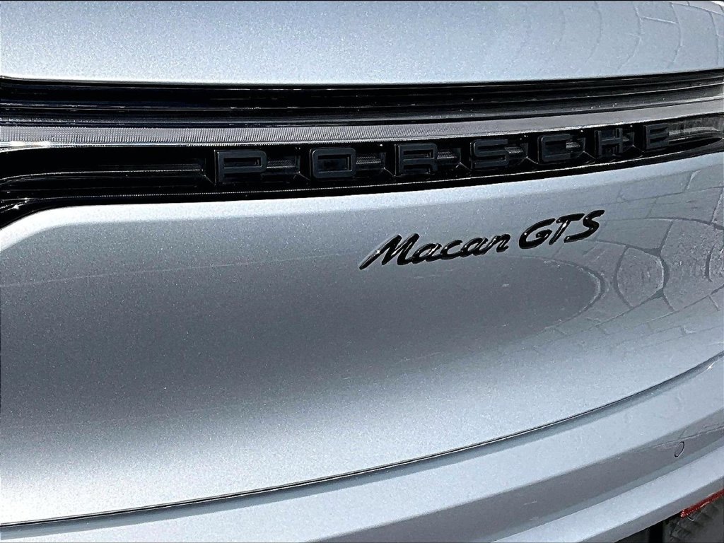 Certified 2023 Porsche Macan GTS AWD/4WD image 13