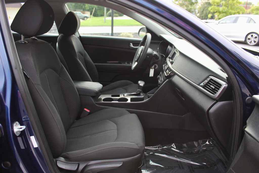 Used 2017 Kia Optima LX FWD image 29