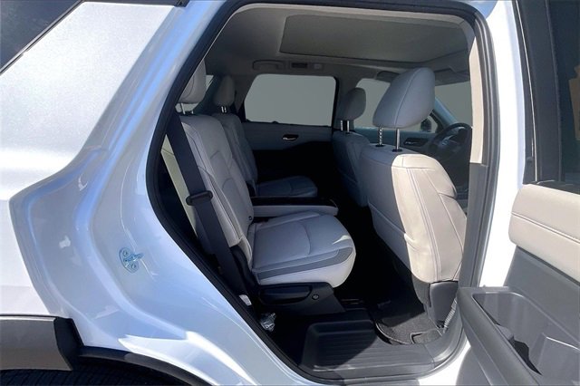 New 2026 Nissan Pathfinder SL image 10