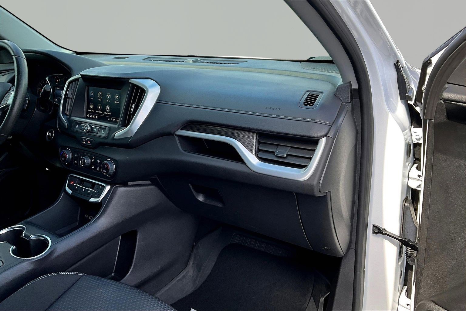 Used 2024 GMC Terrain SLE w/ Driver Convenience Package AWD/4WD image 26