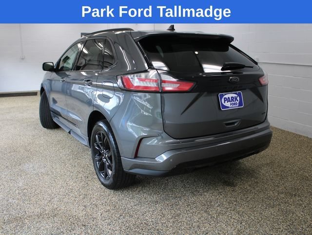 Used 2022 Ford Edge SE w/ Black Appearance Package AWD/4WD image 3