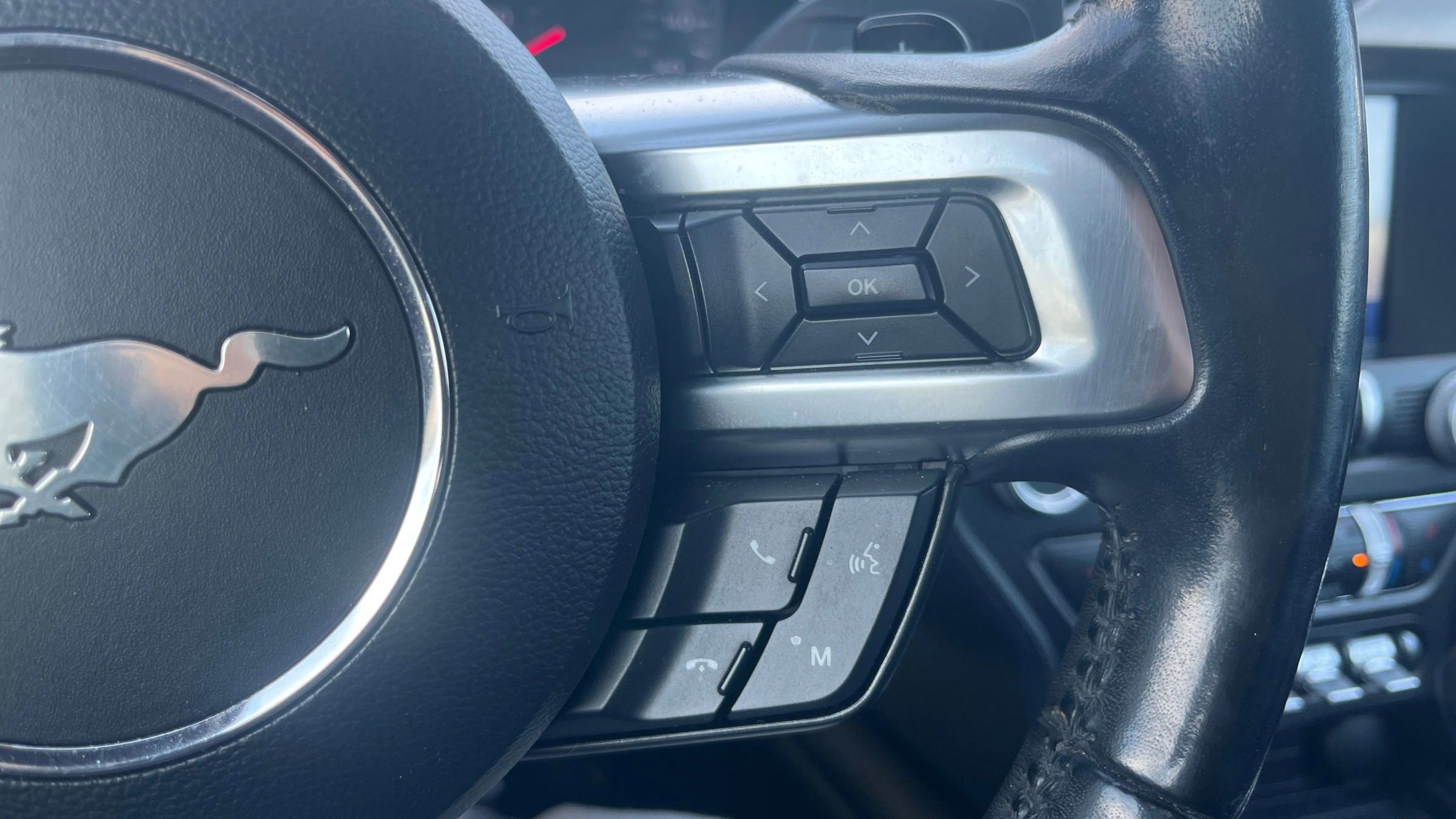 Used 2020 Ford Mustang Premium image 27