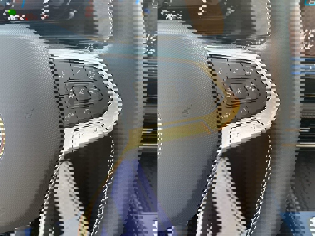 New 2026 Volkswagen Atlas SE image 18