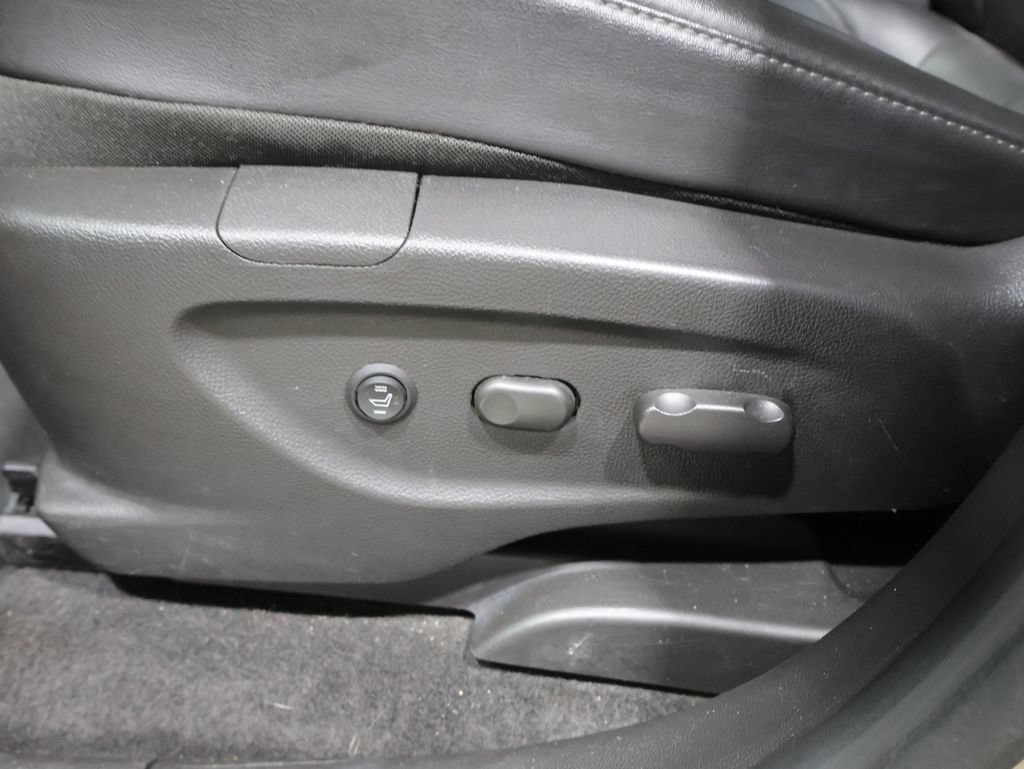 Used 2019 Buick Encore Preferred w/ Safety Package AWD/4WD image 12