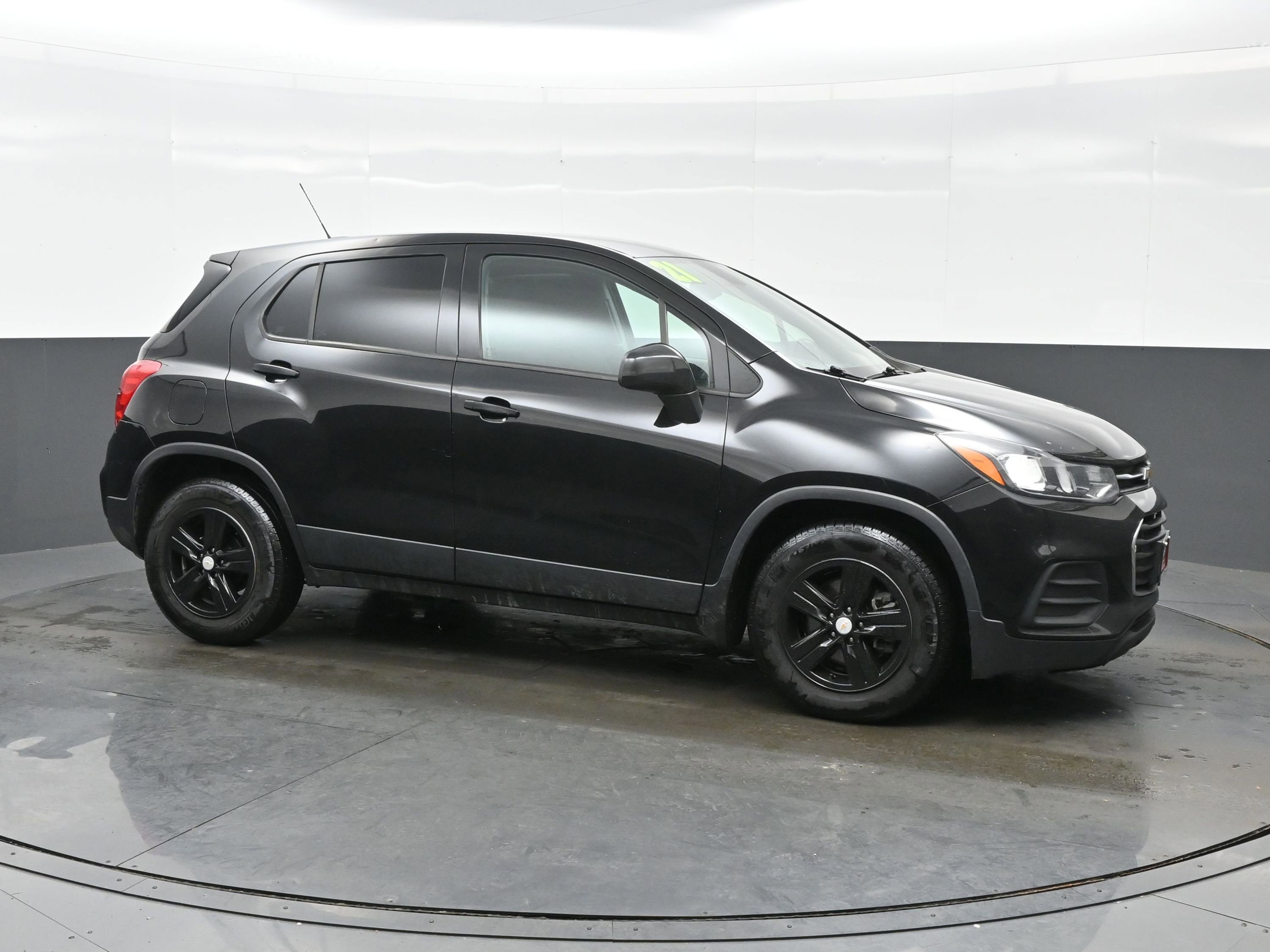 Used 2021 Chevrolet Trax LS image 7