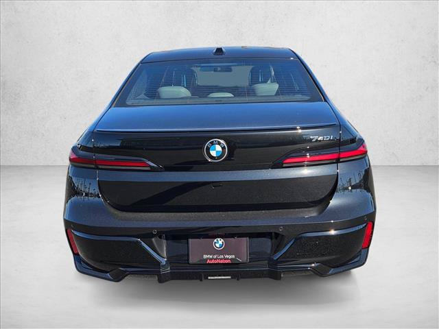 New 2026 BMW 740i w/ Premium Package RWD image 8