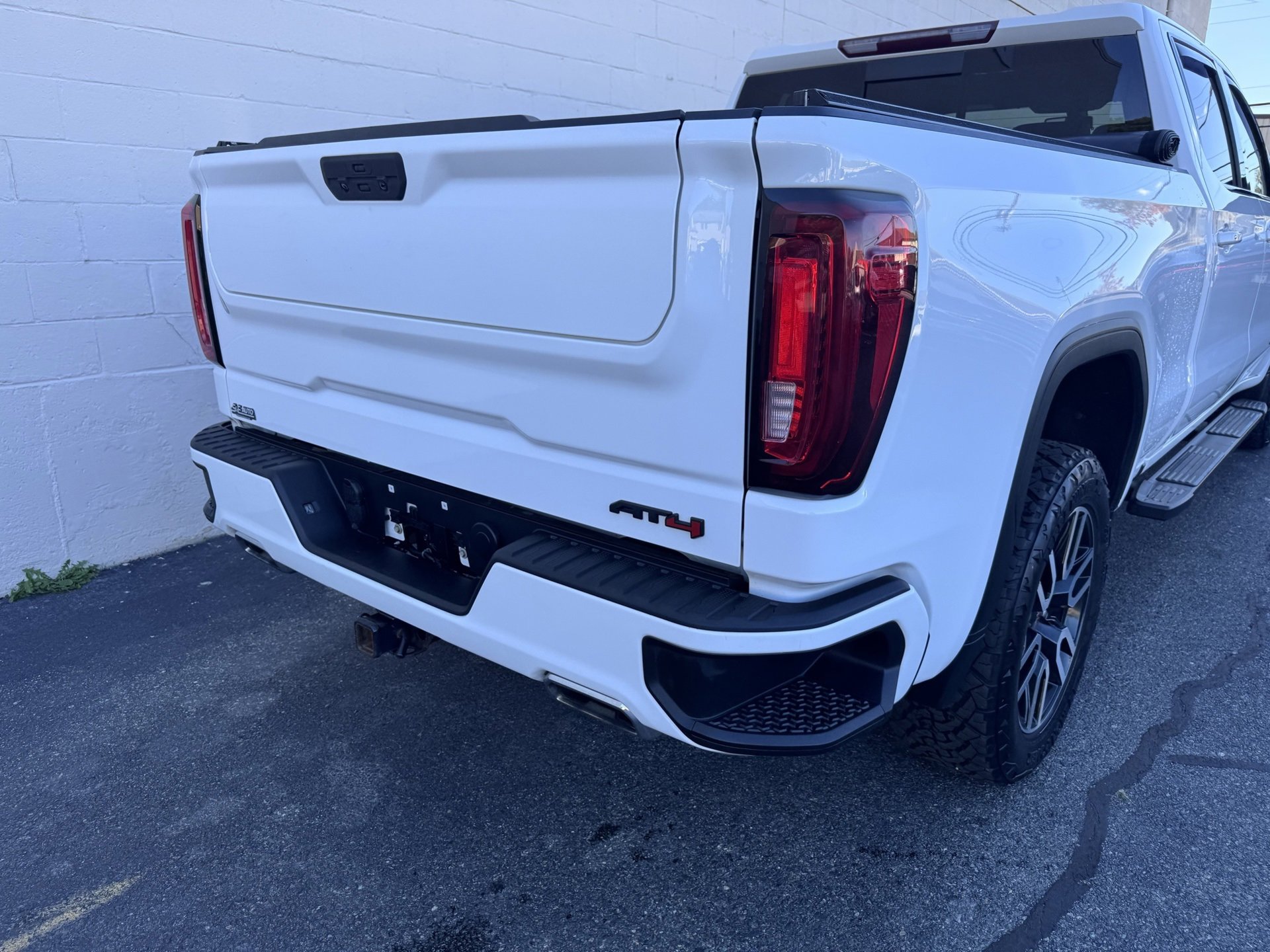 Used 2021 GMC Sierra 1500 AT4 w/ AT4 Preferred Package image 8