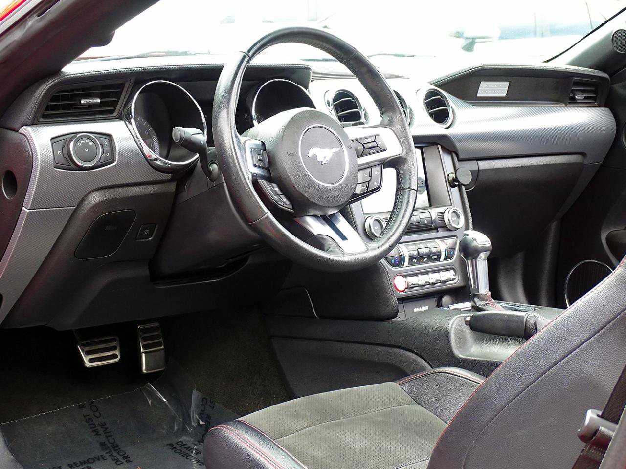 Used 2017 Ford Mustang GT Premium RWD image 25