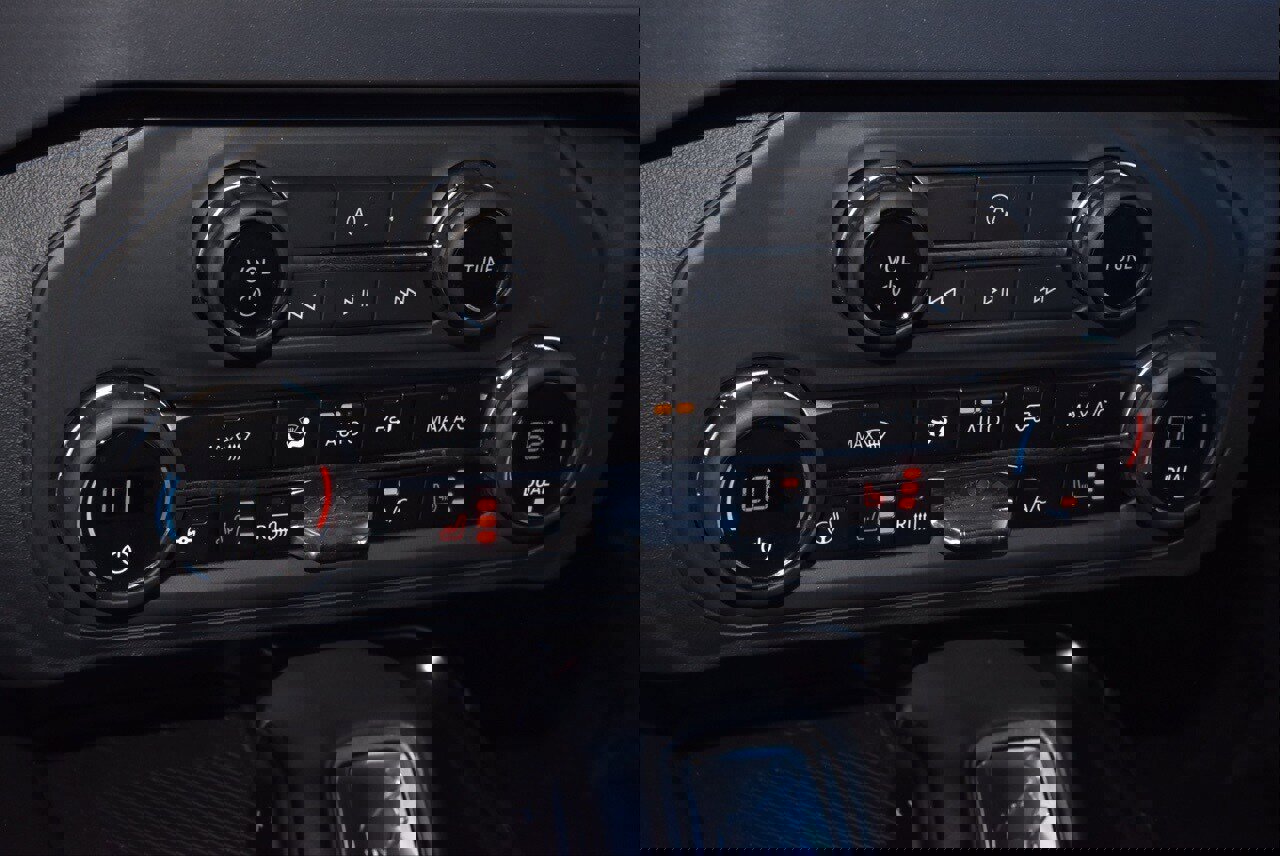 Certified 2025 Ford Bronco Outer Banks image 31