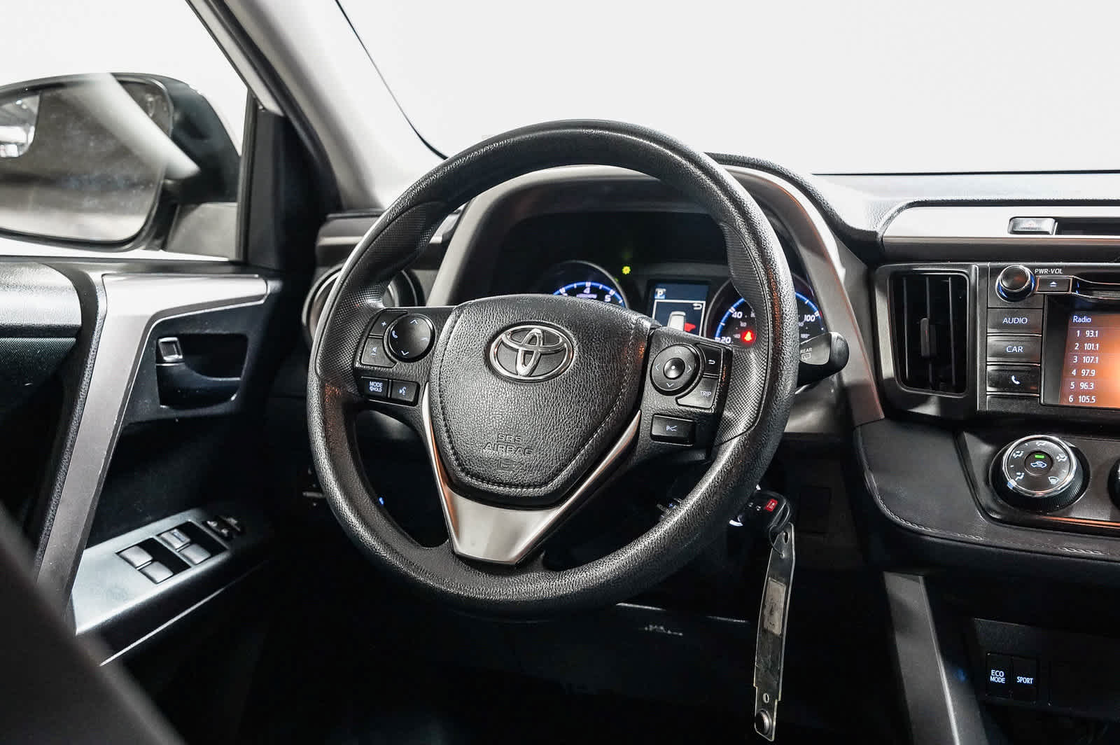 Certified 2018 Toyota RAV4 LE w/ All Weather Liner Package FWD image 15