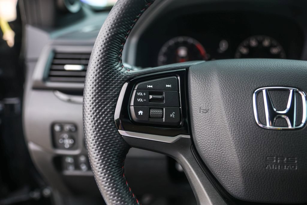 Used 2024 Honda Ridgeline Black Edition image 14