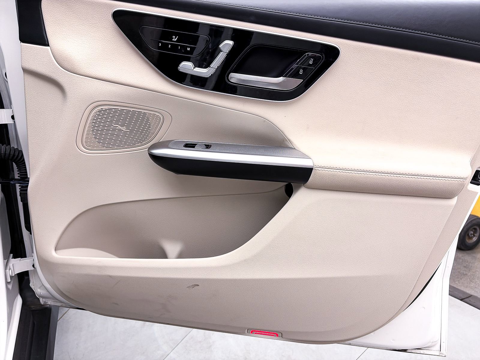 Used 2023 Mercedes-Benz GLC 300 image 33