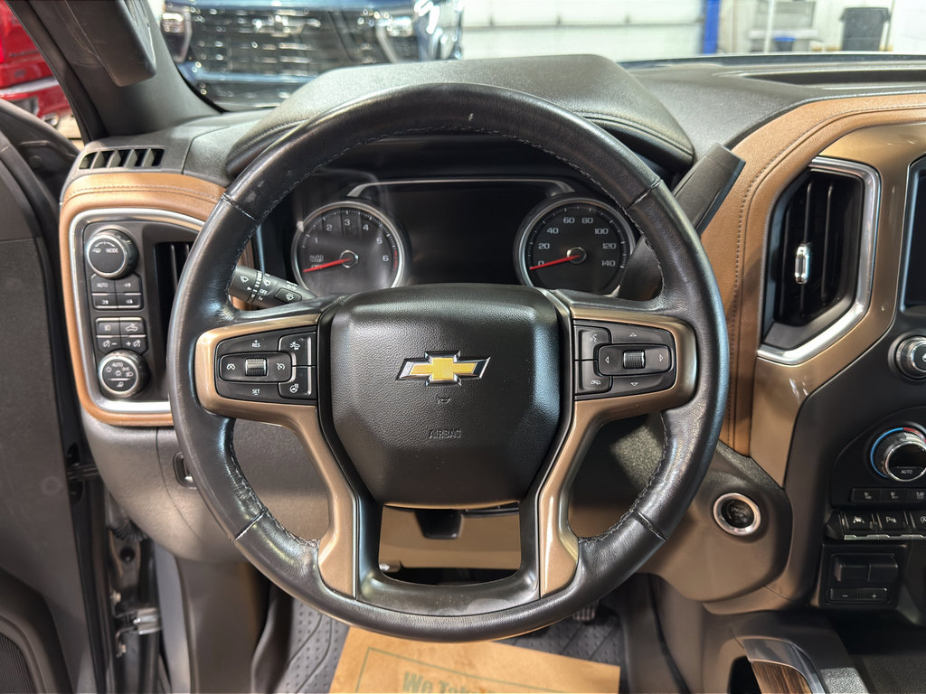Used 2021 Chevrolet Silverado 1500 High Country w/ Technology Package image 33