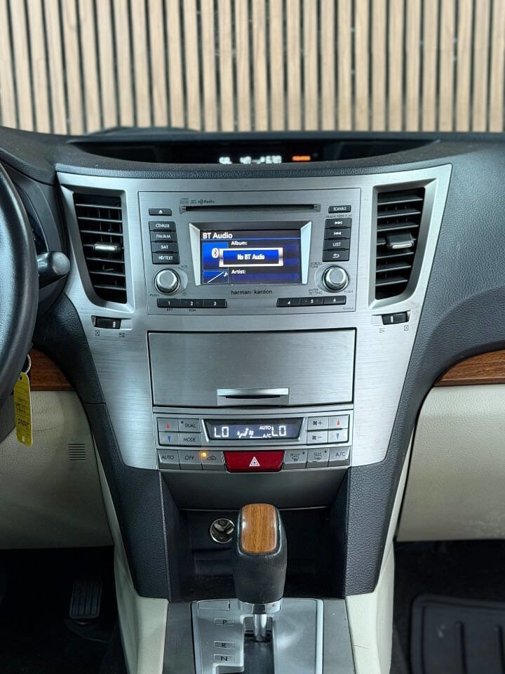 Used 2013 Subaru Outback 2.5i Limited w/ Popular Pkg 3 AWD/4WD image 13