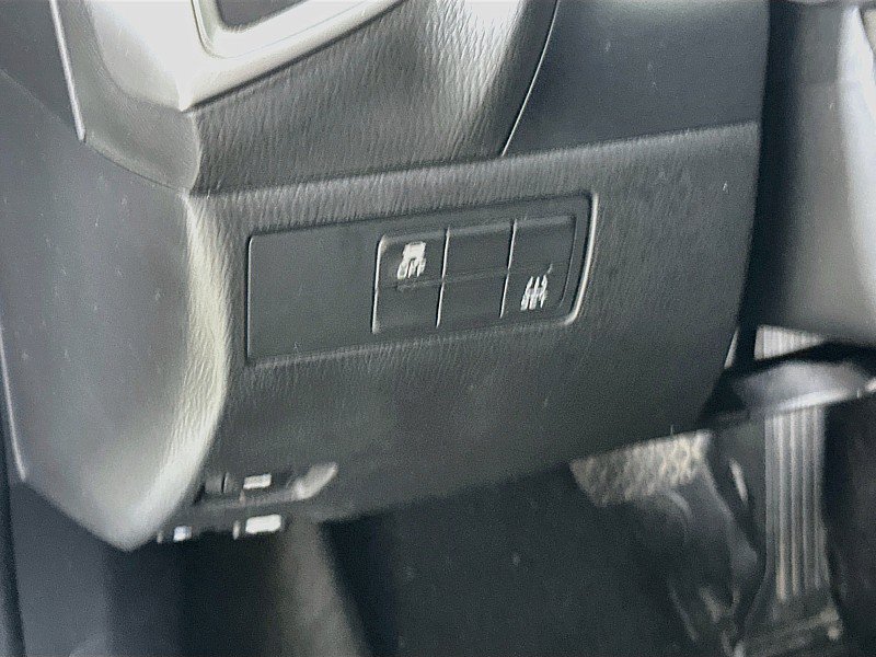 Used 2017 MAZDA MAZDA3 Touring FWD image 10
