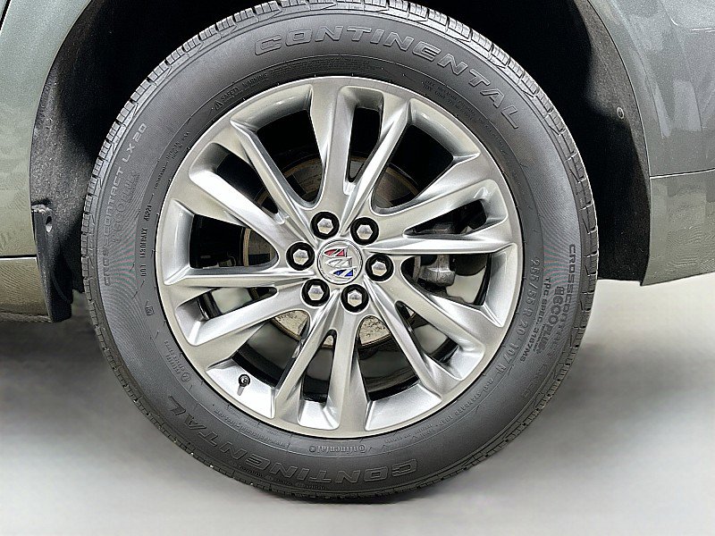 Used 2023 Buick Enclave Avenir w/ Avenir Technology Package image 34