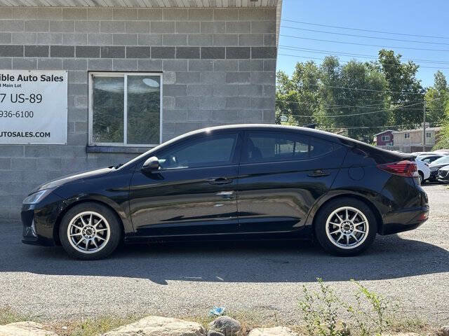 Used 2019 Hyundai Elantra SEL w/ Cargo Package image 3