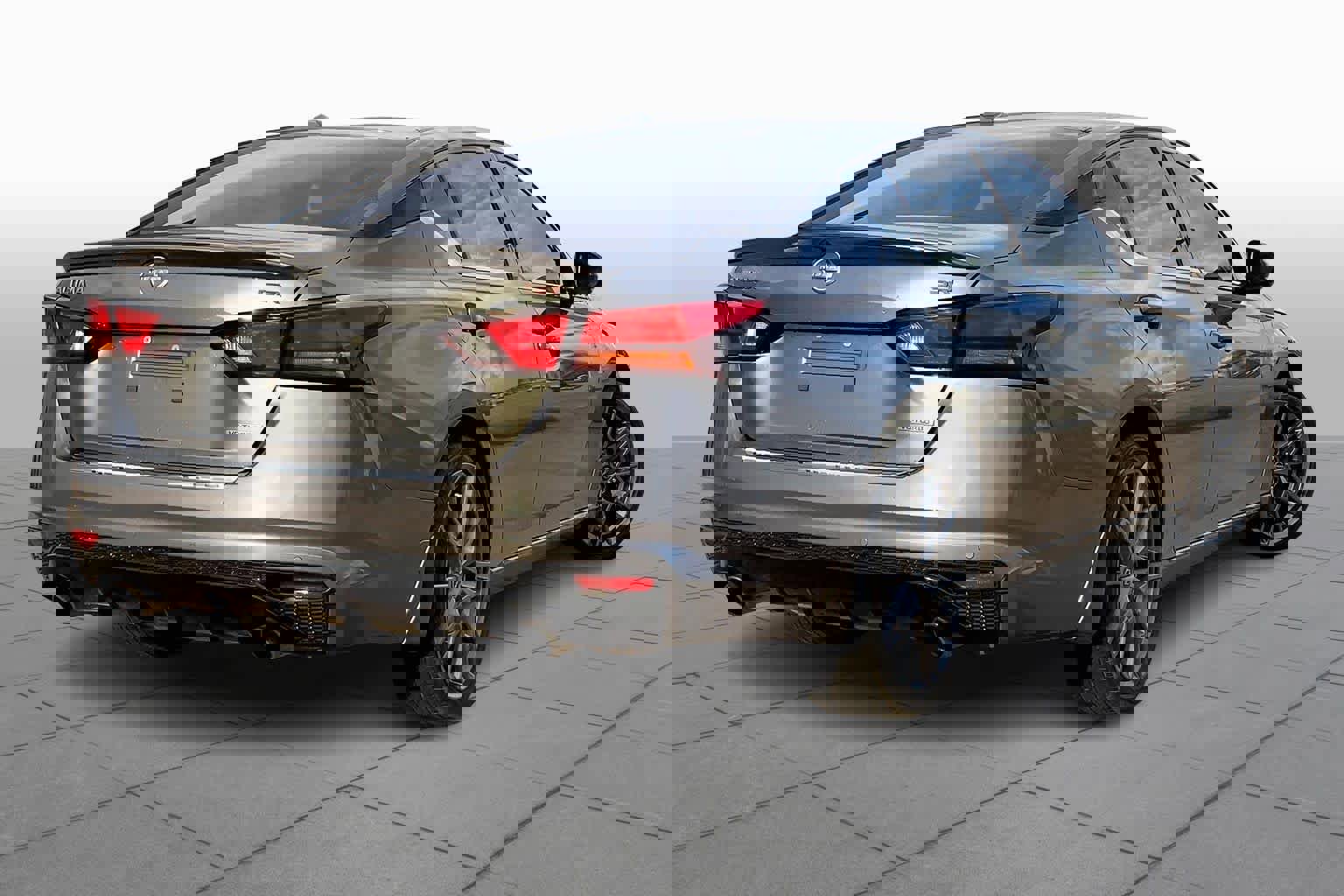 Used 2023 Nissan Altima 2.0 SR image 23