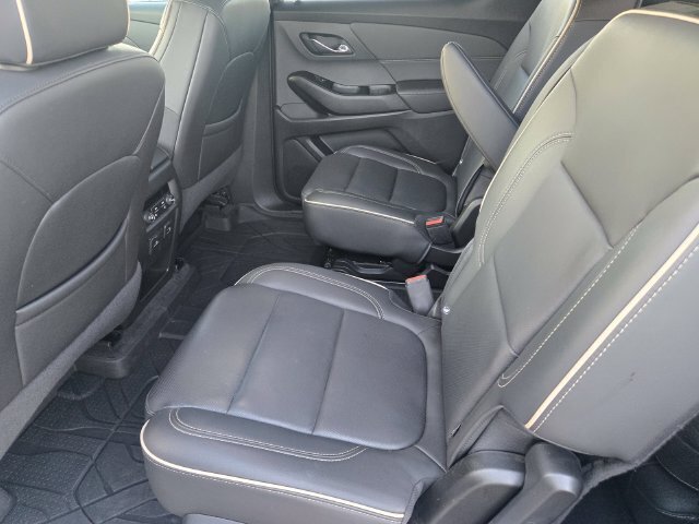 Used 2023 Chevrolet Traverse Premier w/ Redline Edition AWD/4WD image 15