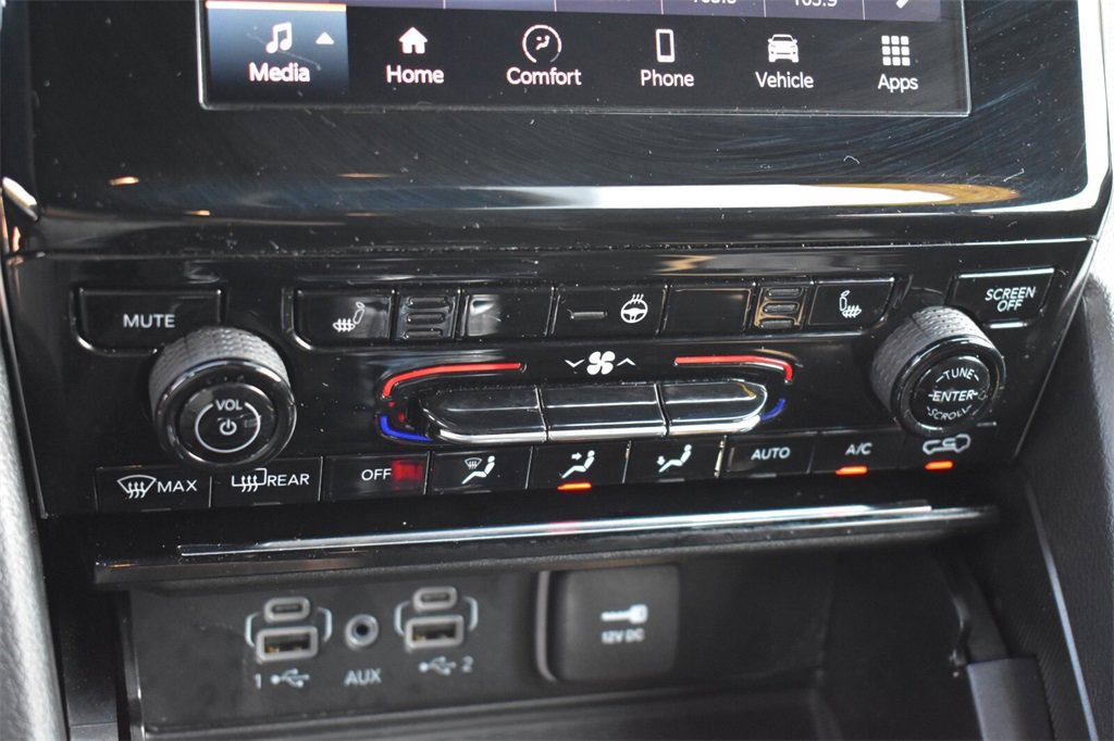 Used 2023 Jeep Grand Cherokee Altitude image 32