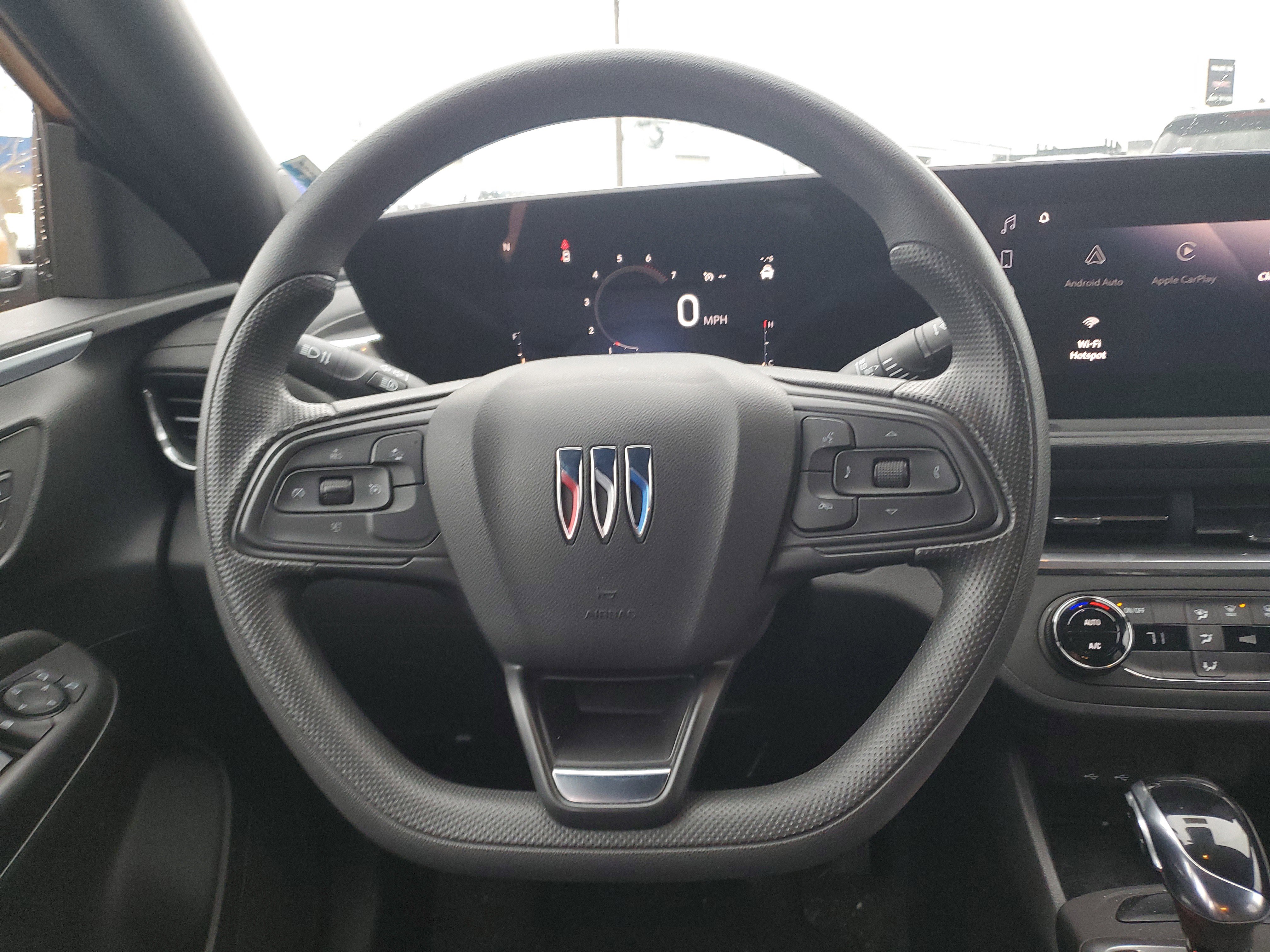 Used 2024 Buick Envista Preferred w/ Advanced Safety Package image 12