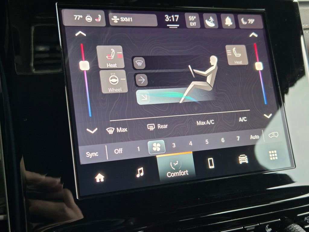 Used 2023 Jeep Grand Cherokee Altitude image 4