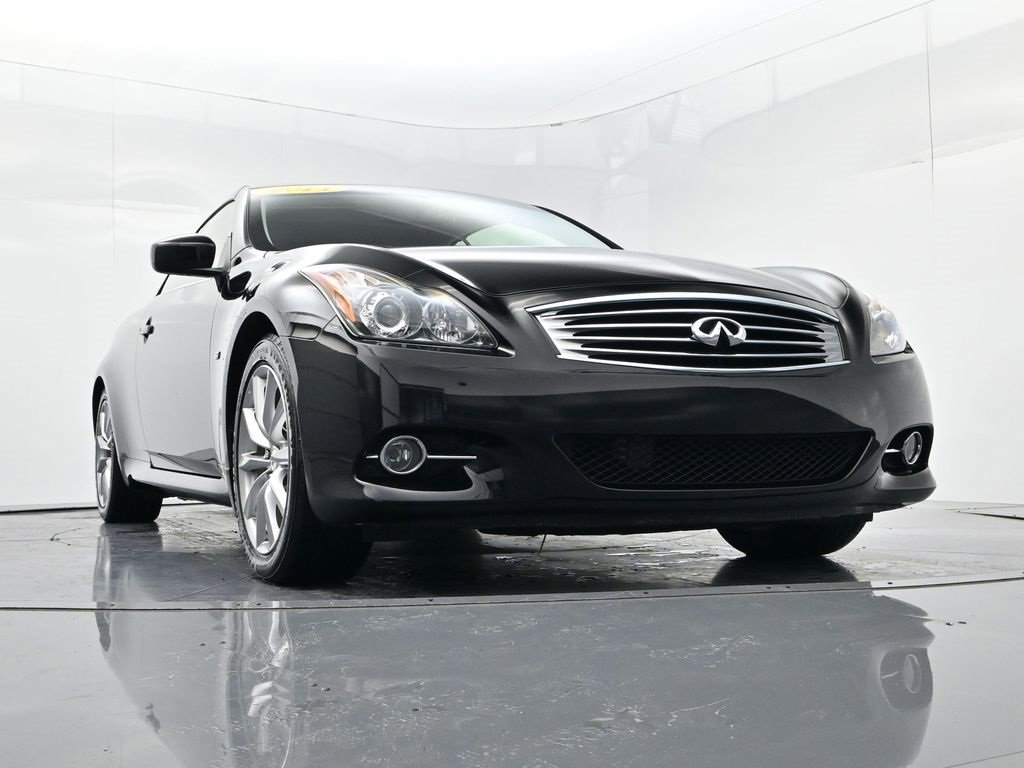 Used 2014 INFINITI Q60 Convertible w/ Premium Package image 39